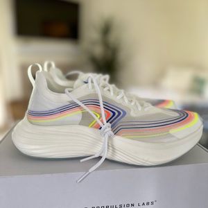 APL Women's Streamline Clear / White / Multi × 1 Clear / White / Multi / 8.5